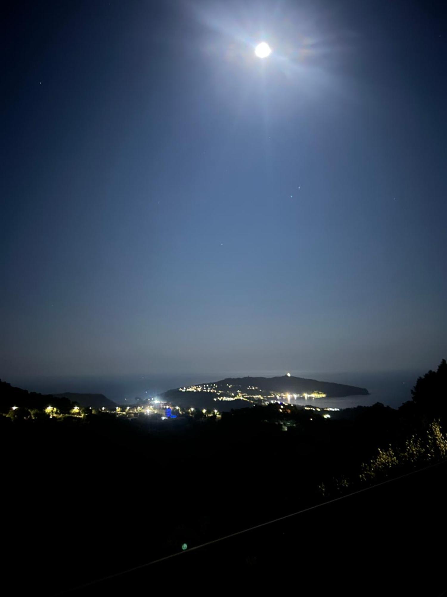 Casa Vacanze Domus Centola Buitenkant foto